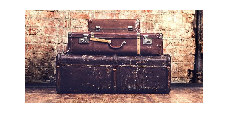 Az utazóládától a modern bőröndig